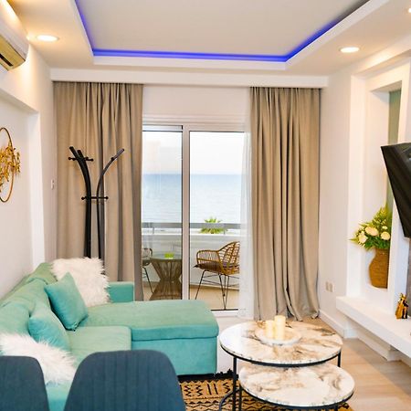 Lazuli Sea View Beachfront Ap 21 Larnaca Exteriér fotografie