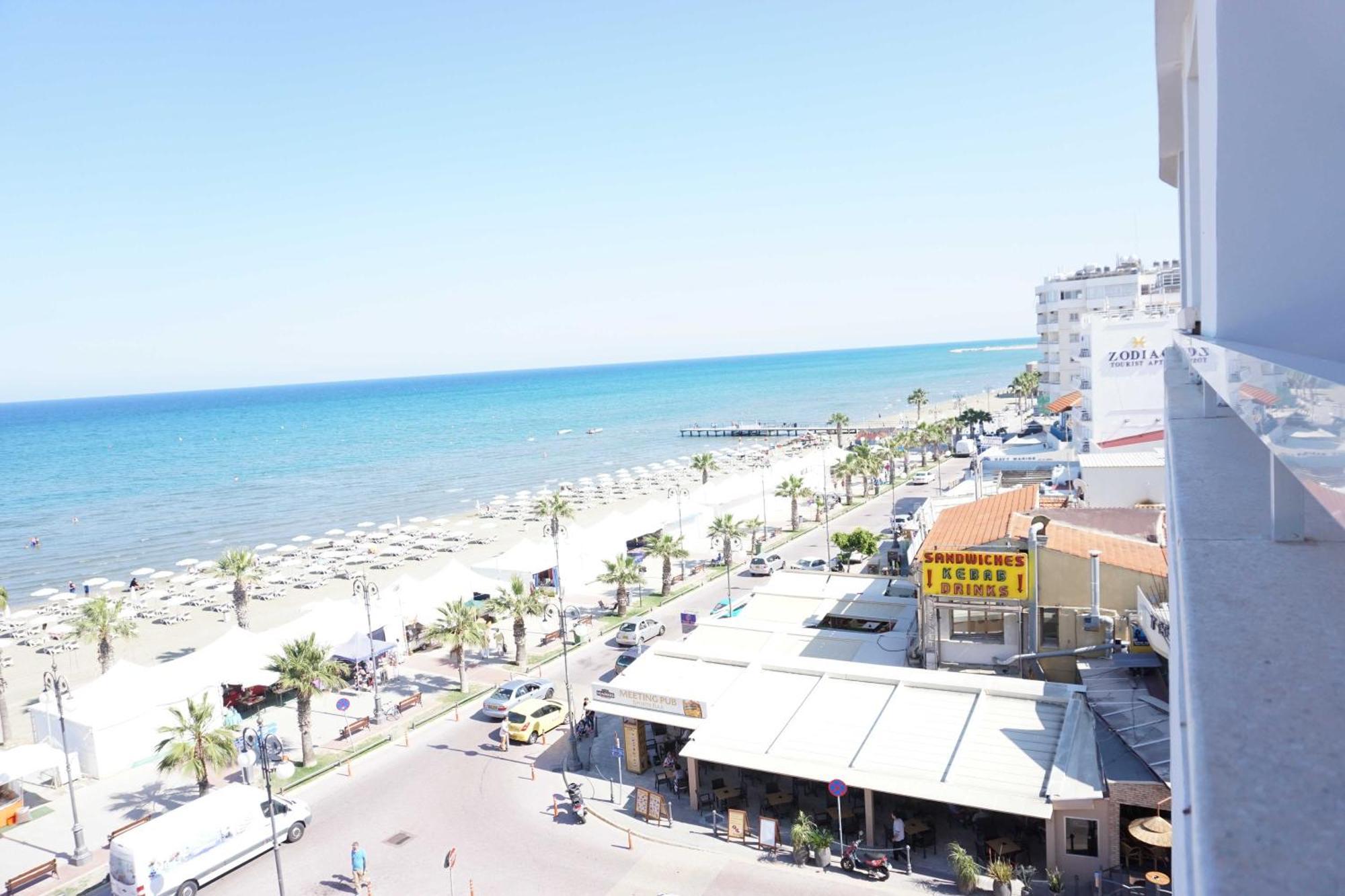 Lazuli Sea View Beachfront Ap 21 Larnaca Exteriér fotografie