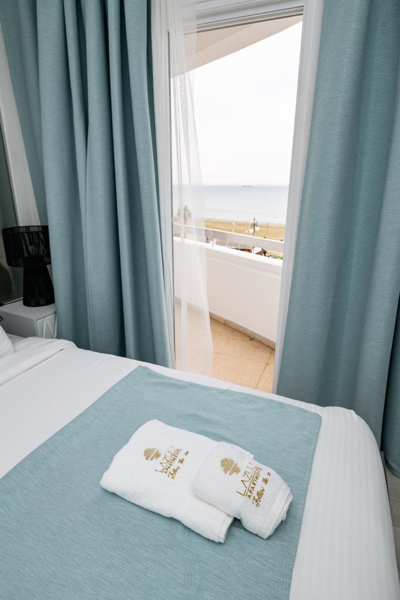 Lazuli Sea View Beachfront Ap 21 Larnaca Exteriér fotografie