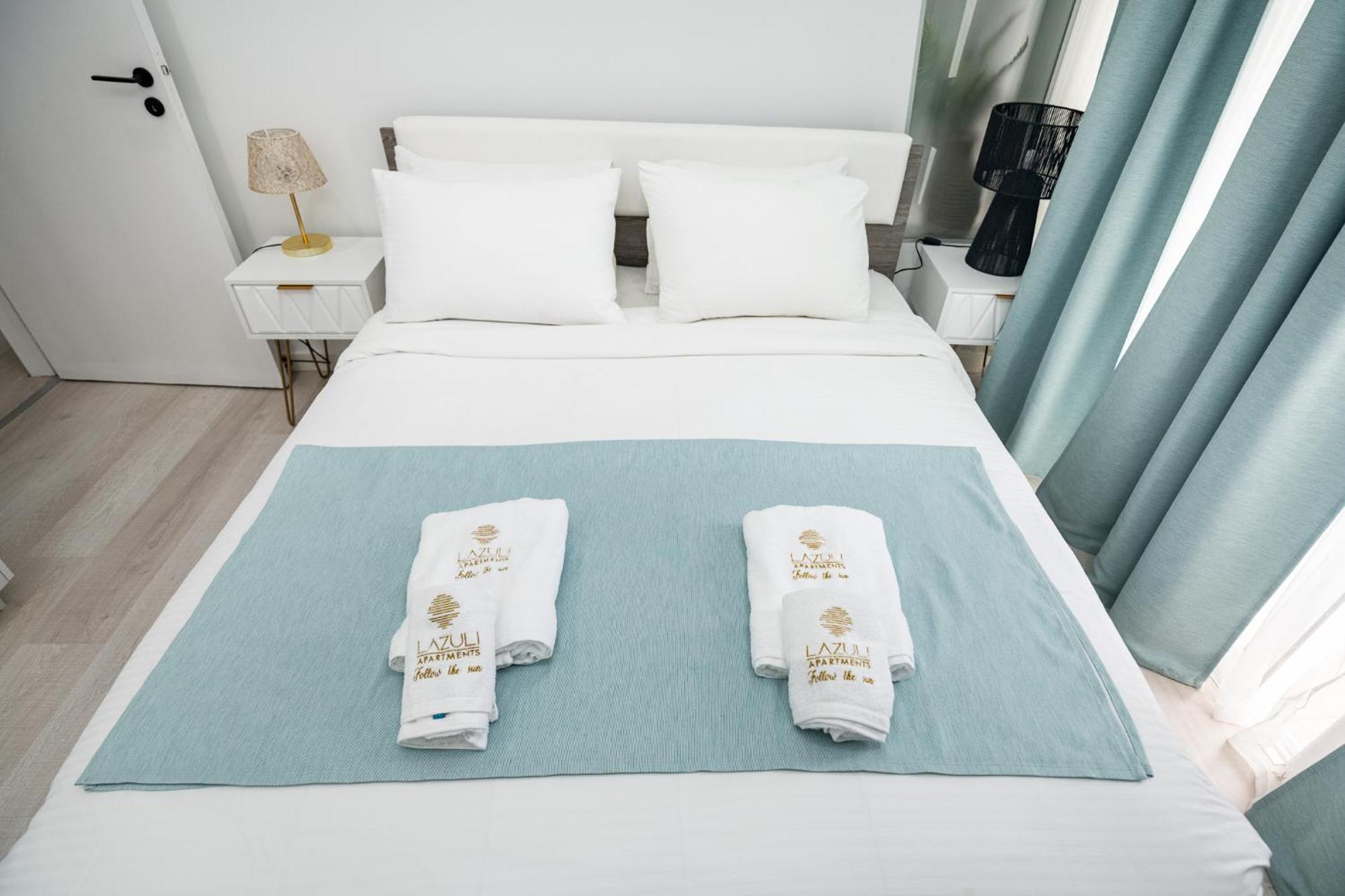 Lazuli Sea View Beachfront Ap 21 Larnaca Exteriér fotografie