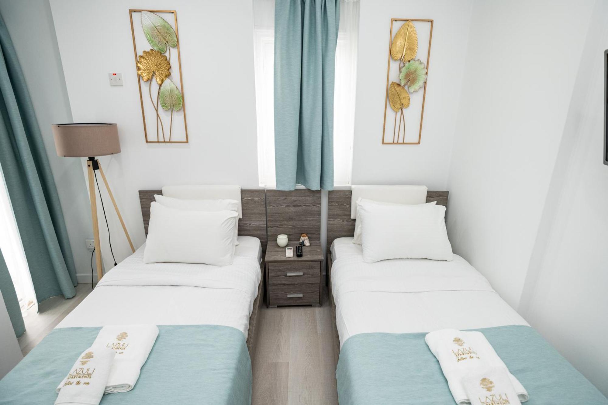 Lazuli Sea View Beachfront Ap 21 Larnaca Exteriér fotografie