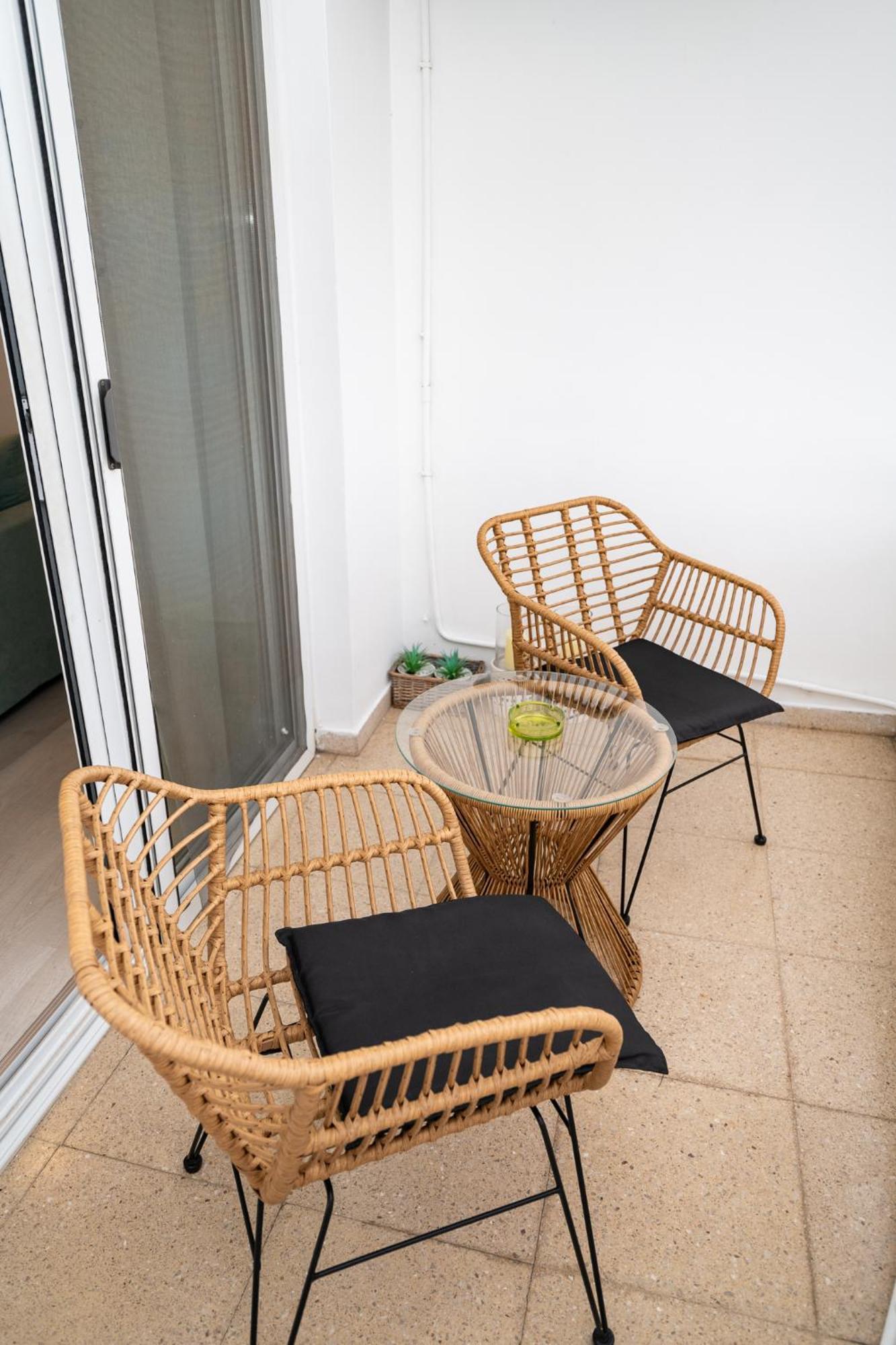 Lazuli Sea View Beachfront Ap 21 Larnaca Exteriér fotografie