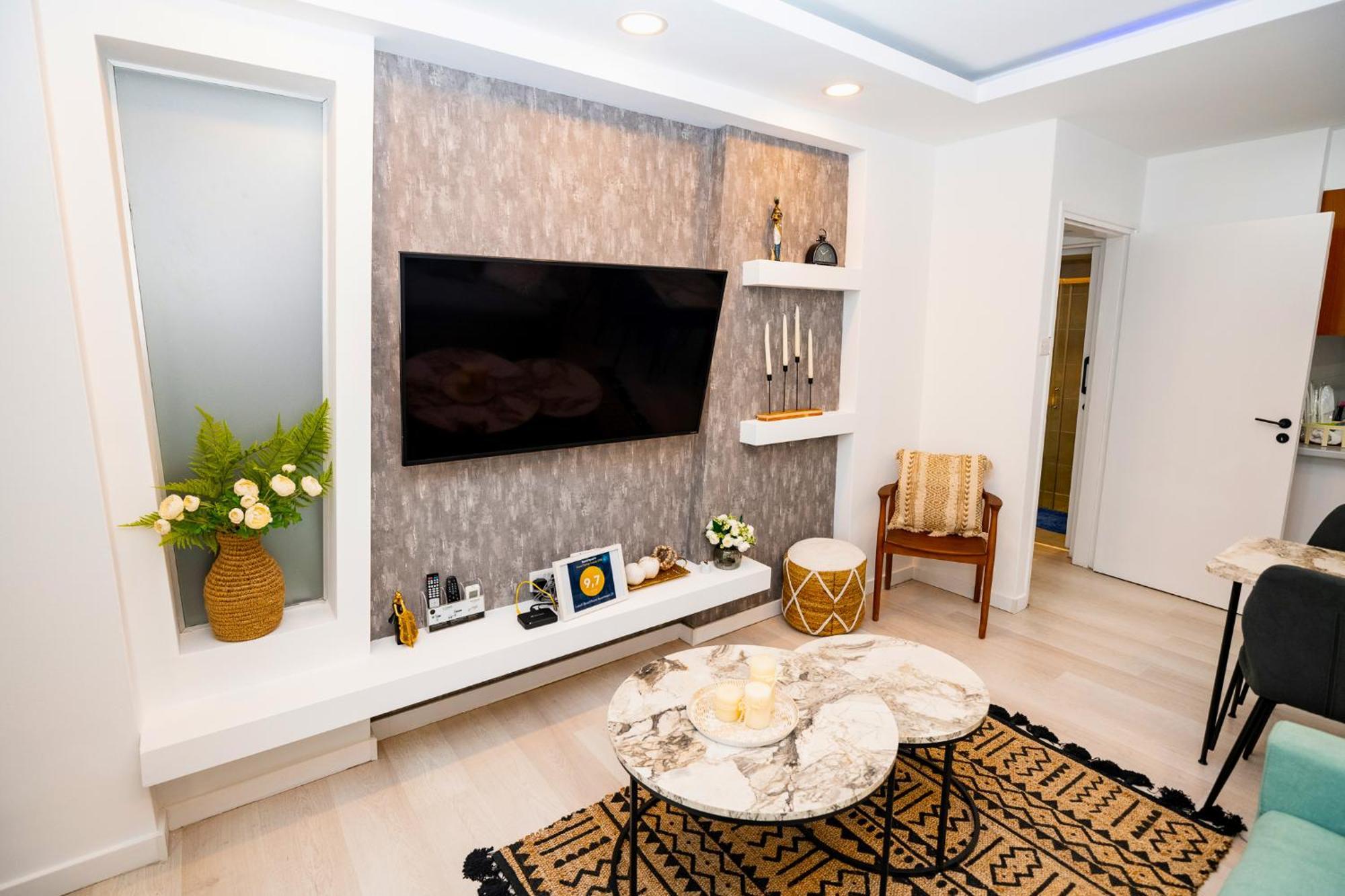 Lazuli Sea View Beachfront Ap 21 Larnaca Exteriér fotografie