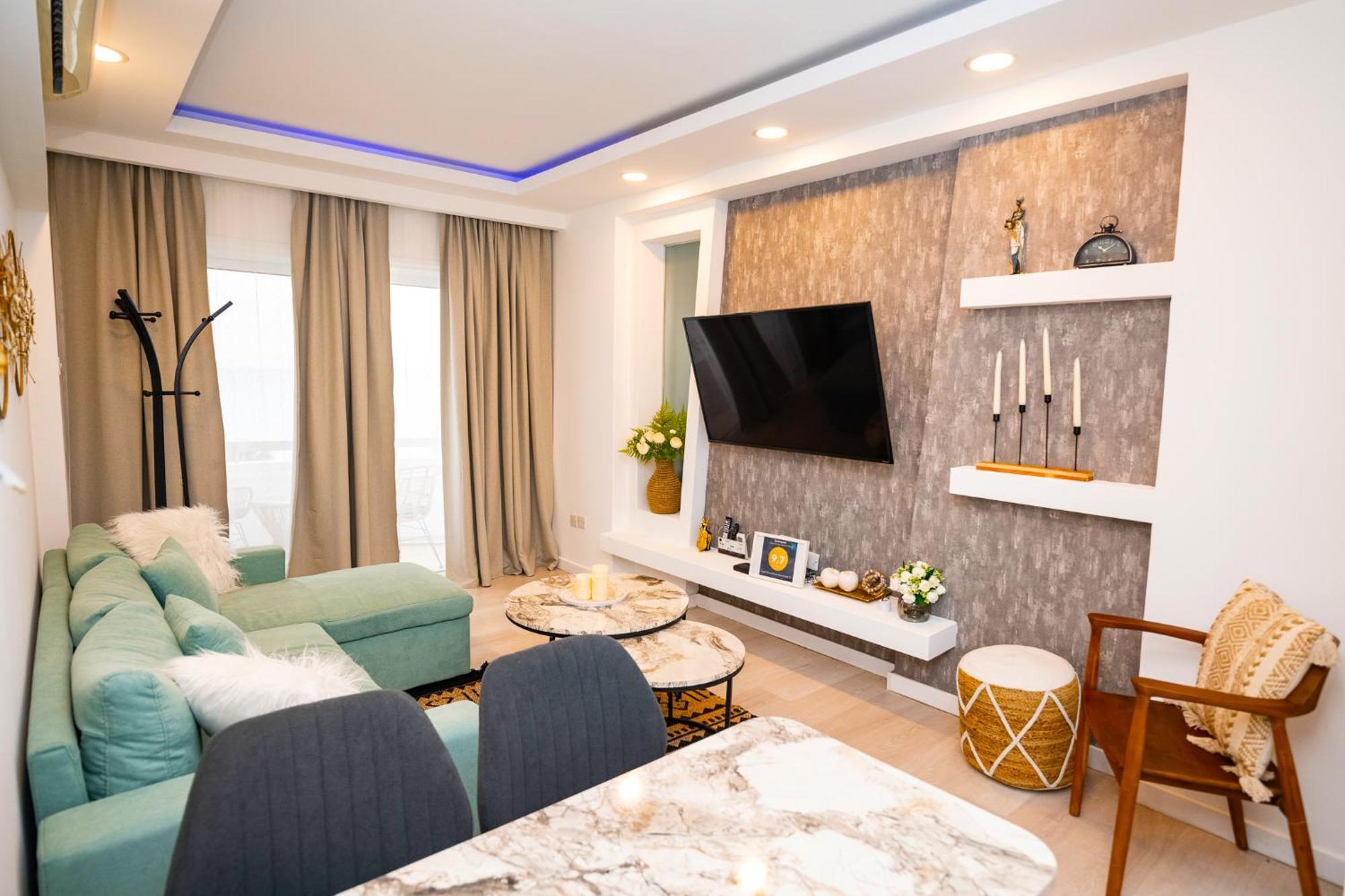 Lazuli Sea View Beachfront Ap 21 Larnaca Exteriér fotografie